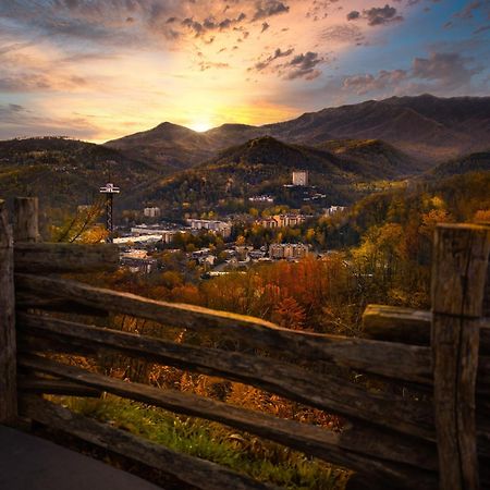 Ober Hideaway, Hot Tub, Wifi, 1089 Free Tickets Each Paid Day, Dollywood And More Gatlinburg Exteriör bild