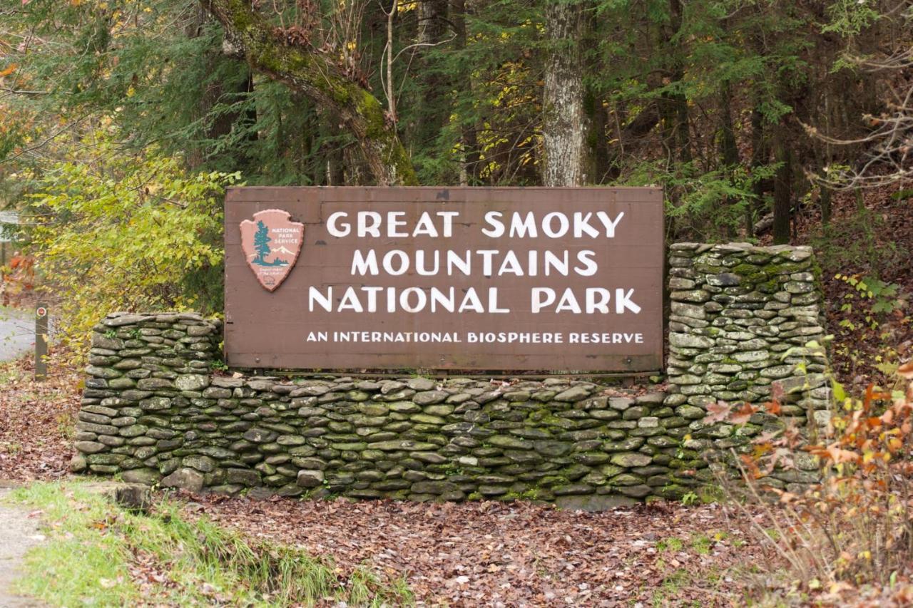 Ober Hideaway, Hot Tub, Wifi, 1089 Free Tickets Each Paid Day, Dollywood And More Gatlinburg Exteriör bild